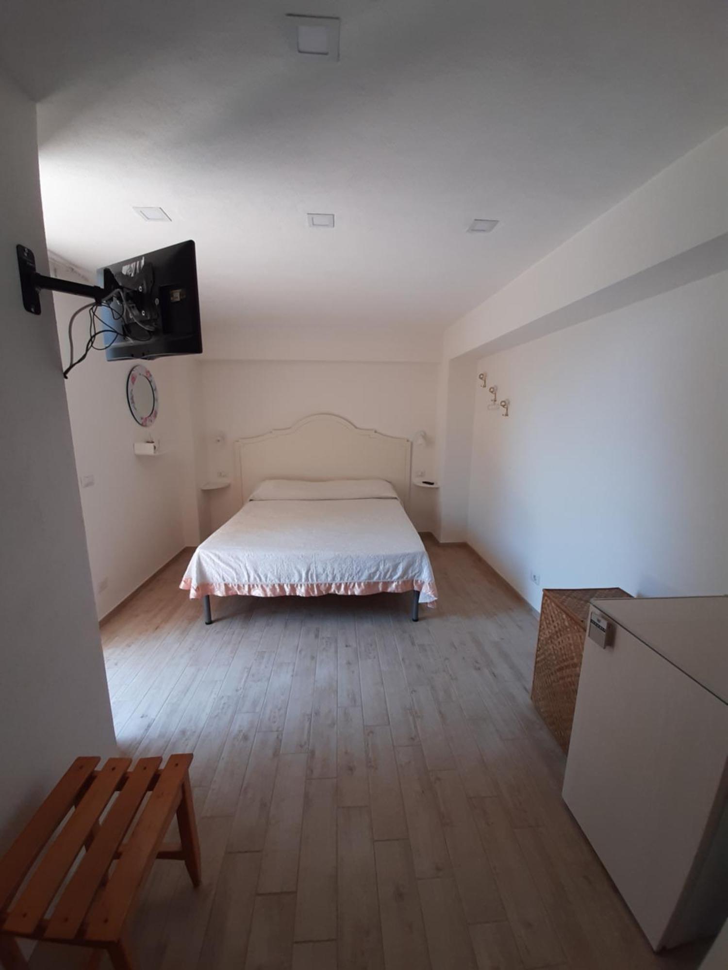 Casa Vacanza Xenia アジェーロラ 部屋 写真