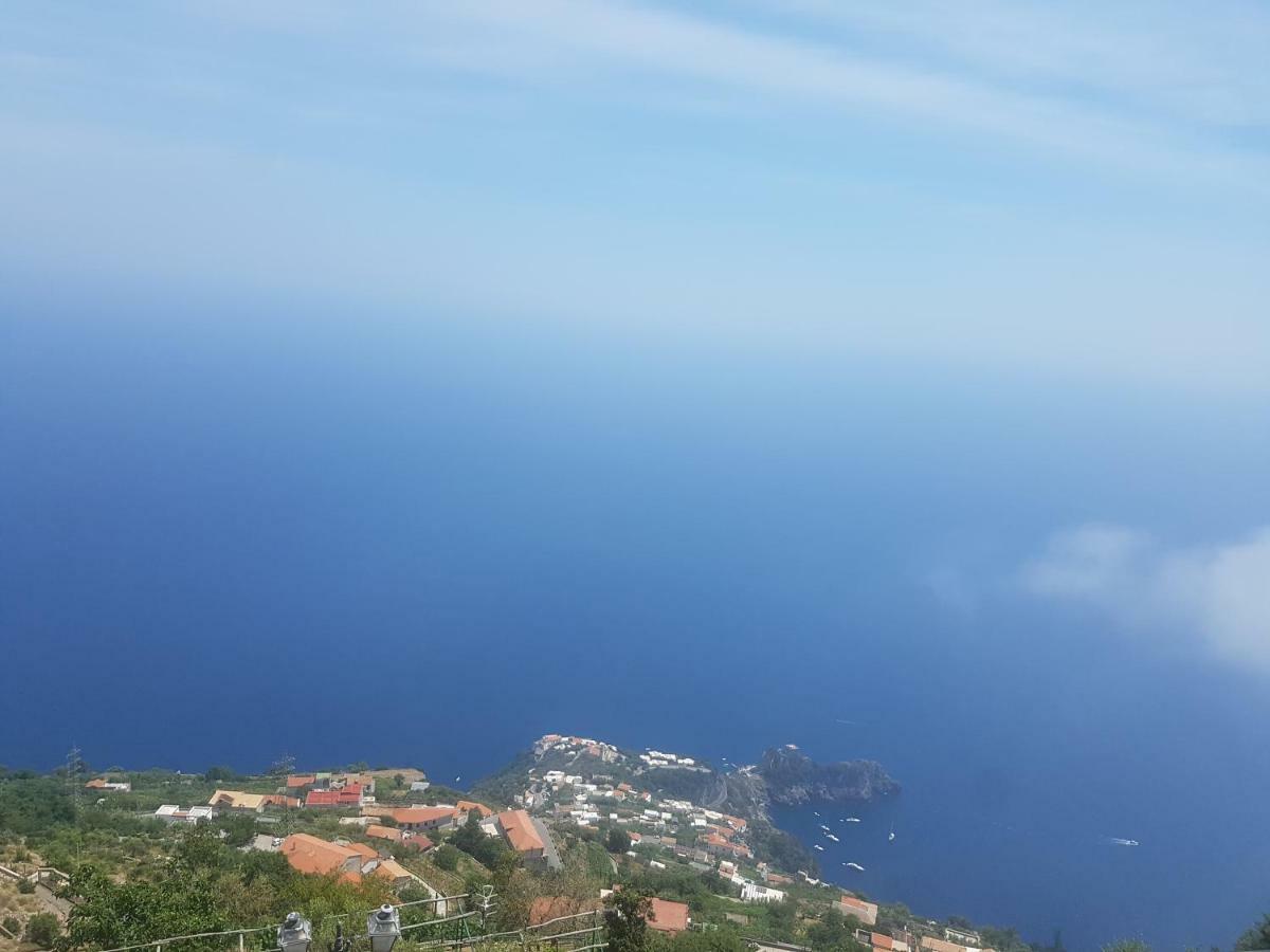 Casa Vacanza Xenia アジェーロラ エクステリア 写真